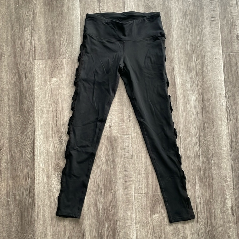 Mesh detailed legging